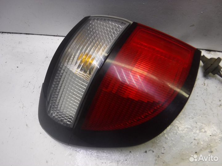 Фонари задние Mazda 626 GW 97-99 универсал