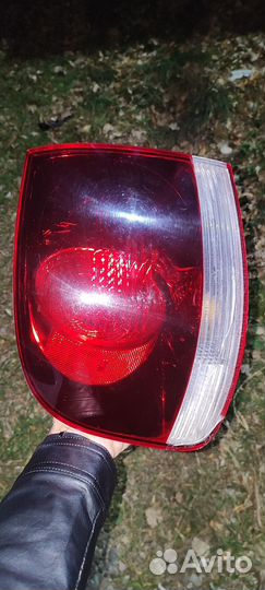 Фонарь задний левый volkswagen touareg 2009
