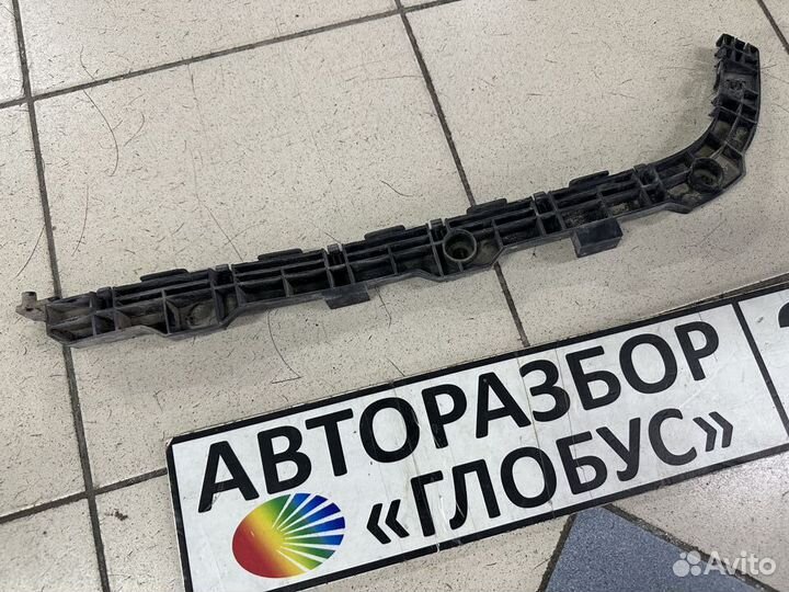 Кронштейн заднего бампера левый Suzuki SX4 2010