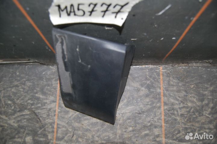 Накладка крыла переднего левого-Land Rover Evoque