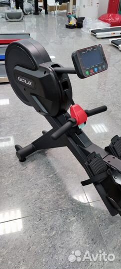 Гребной тренажер Sole SR500