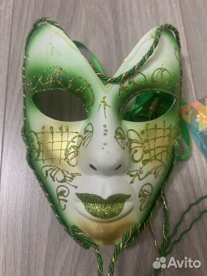 Маска карнавальная