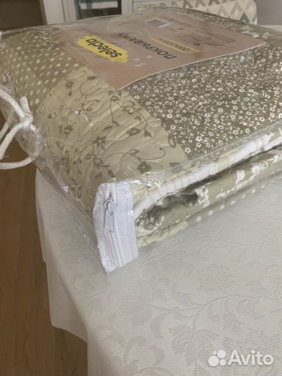 Покрывало на кровать новое