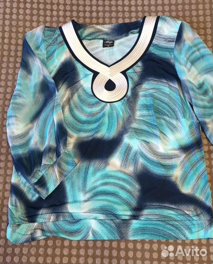 Одежда для женщины 54размера