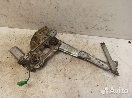 Стеклоподъемник электрический передний правый 6211