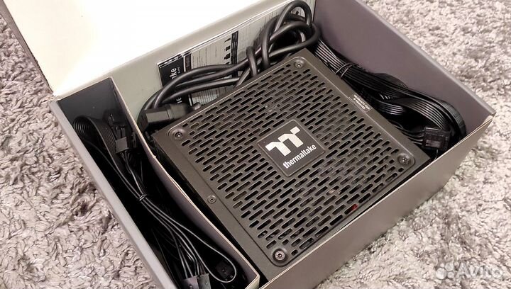 Блок питания Thermaltake SMART BM2 750W