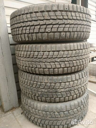 Dunlop SP Winter Ice 01 225/65 R17 102T