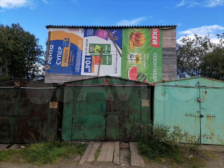 Гараж, > 30 м²