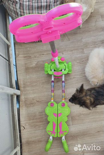 Самокат-лягушка новый