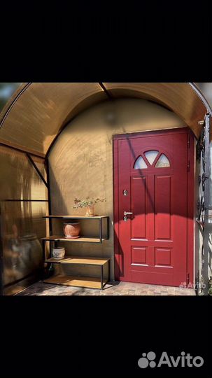 Входная уличная дверь Барселона