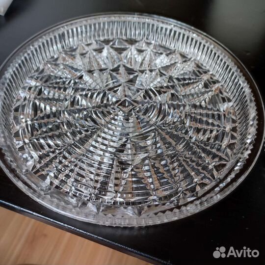 Блюдо/тарелка стекло 22 см диаметр