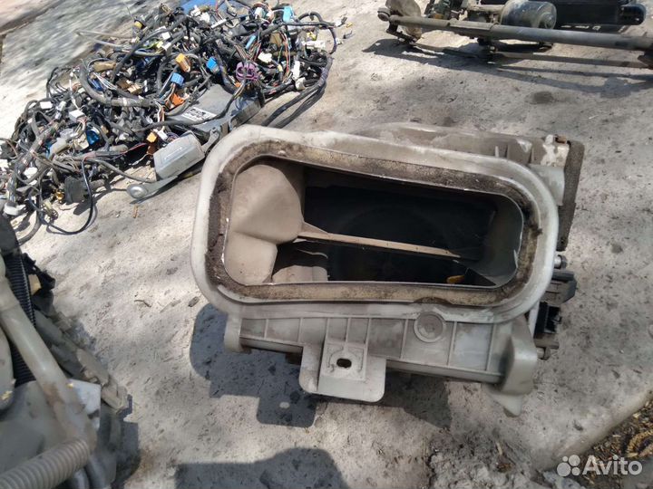 Запчасти Тойота