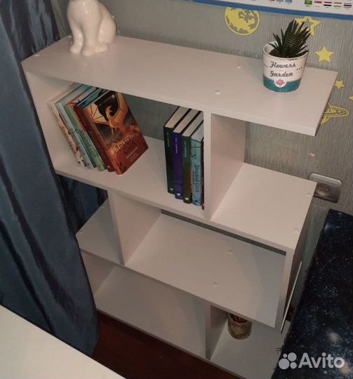 Стеллаж,полочка для лаков,косметики и т.д. Новая