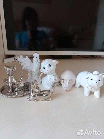 Статуэтки и подставки для колец