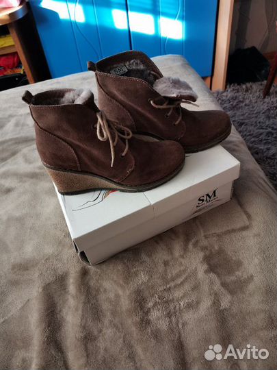 Женские ботинки