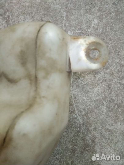 Расширительный бачок Митсубиси Лансер 10