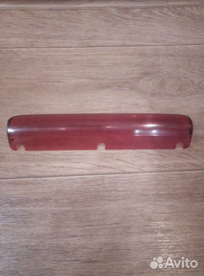 Стекло на стоп сигнал спойлера