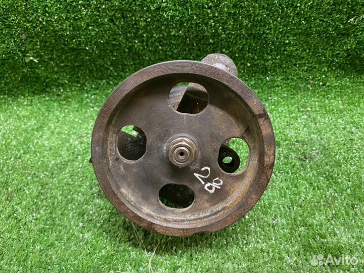 Насос гидроусилителя руля Toyota Carina E 2C 1994