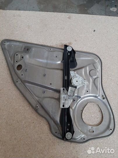 Стеклоподъемный механизм задний правый Mercedes