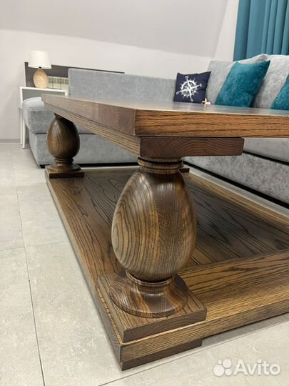 Журнальный стол дубовый