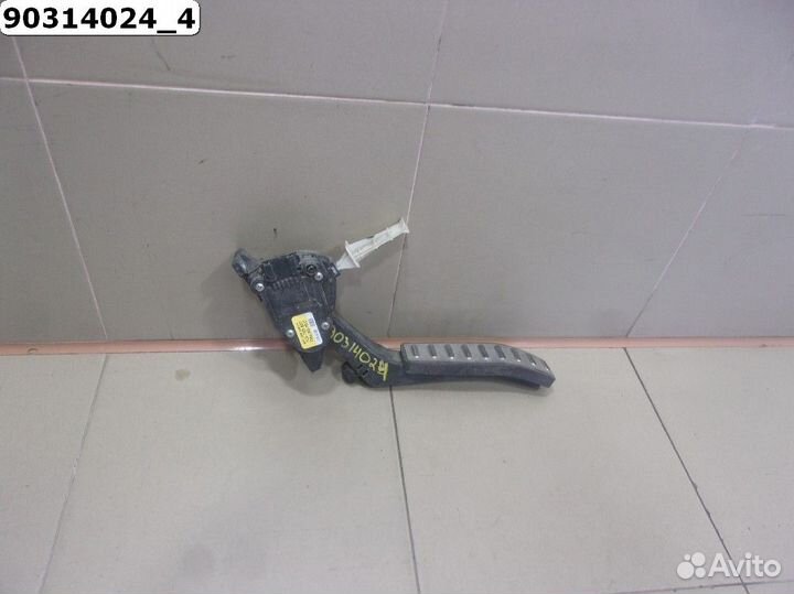 Porsche Cayenne Педаль газа