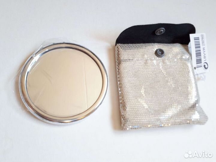 Зеркало в чехле