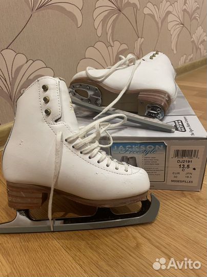 Фигурные коньки jackson freestyle 13,5c eur30