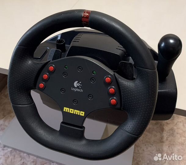 Руль Logitech momo racing