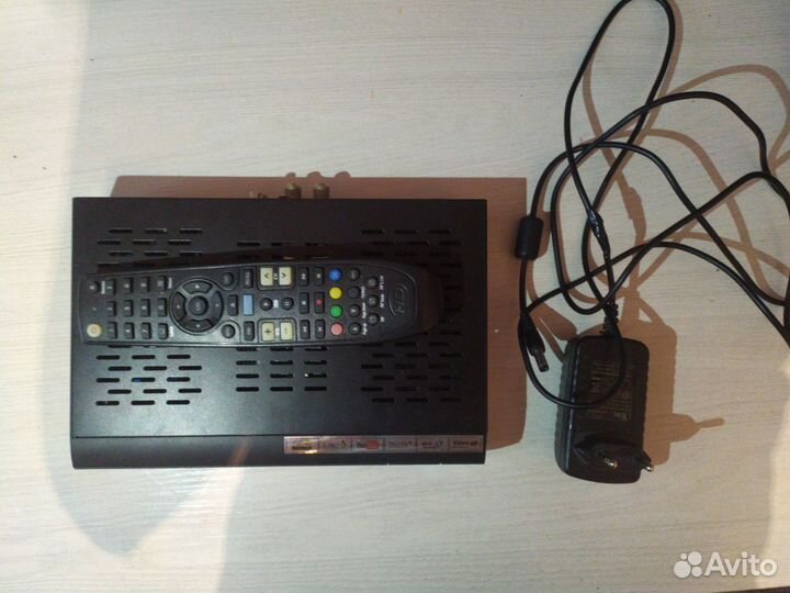 Спутниковый ресивер Skyway Light