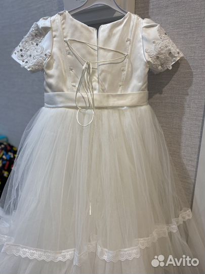 Платье для девочки новое