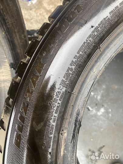 Bridgestone Blizzak LM-001 225/50 R17