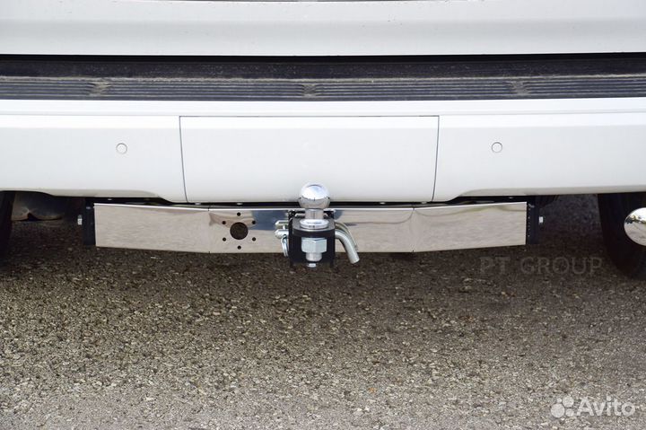 Тсу с накладкой из нерж./toyota LC 200 с 2007