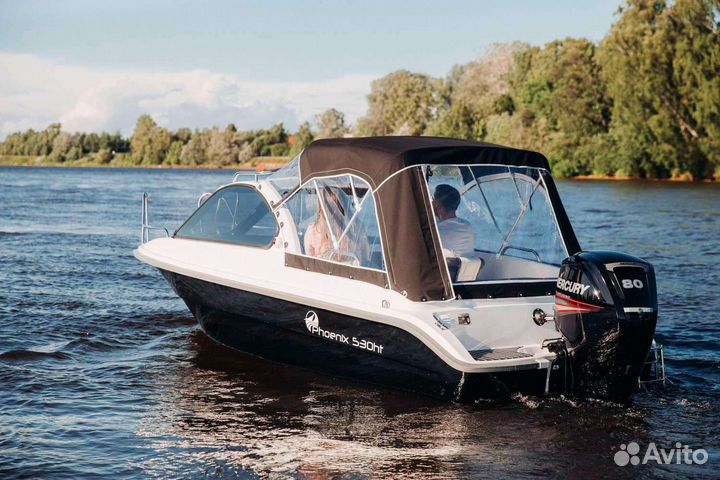 Катер Phoenix 530HT