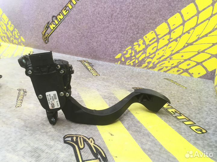 Педаль сцепления тормоза газа Фиат Альбеа