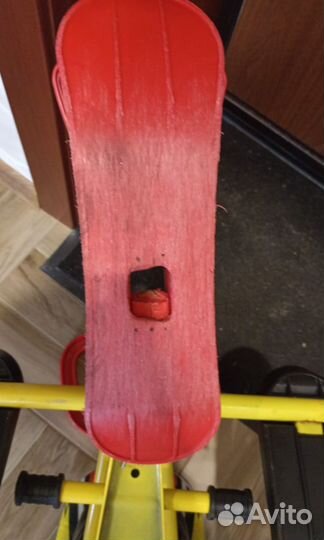 Детский снегокат с ручкой б/у