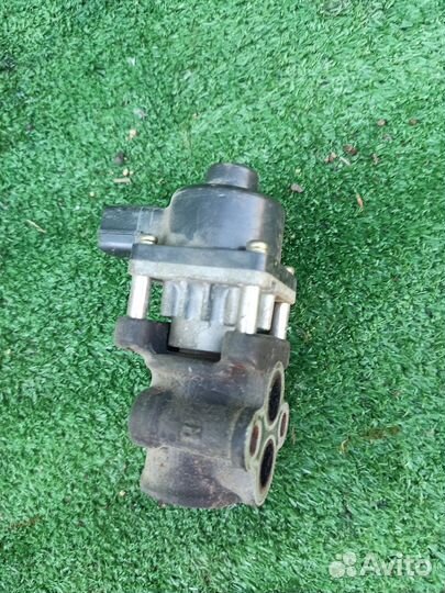 Клапан EGR Mitsubishi Grandis