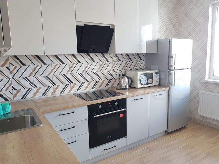 2-к. квартира, 60 м², 4/10 эт.