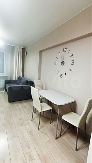 2-к. квартира, 49 м², 13/18 эт.