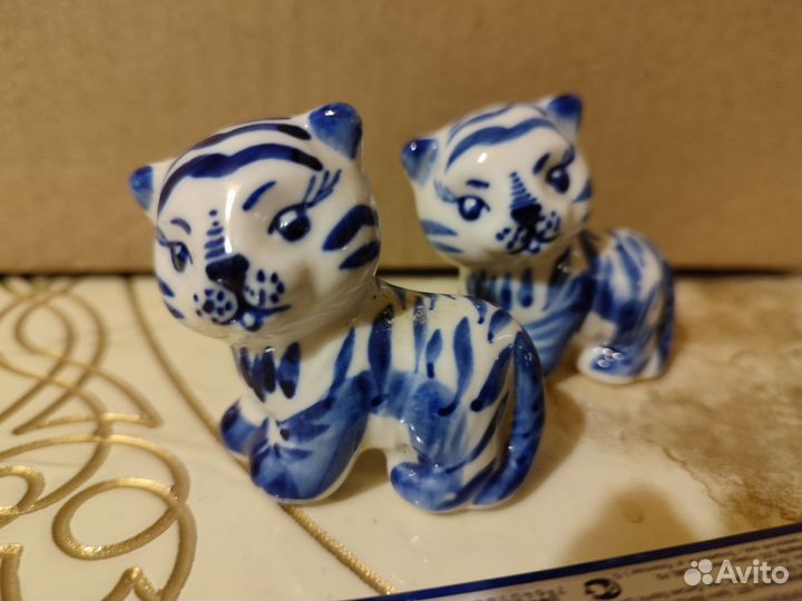 Тигренок статуэтка Гжель