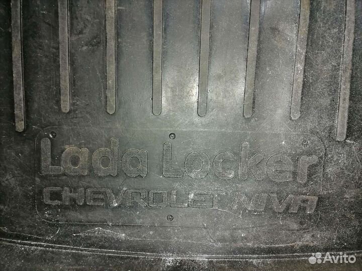 Коврики в багажник