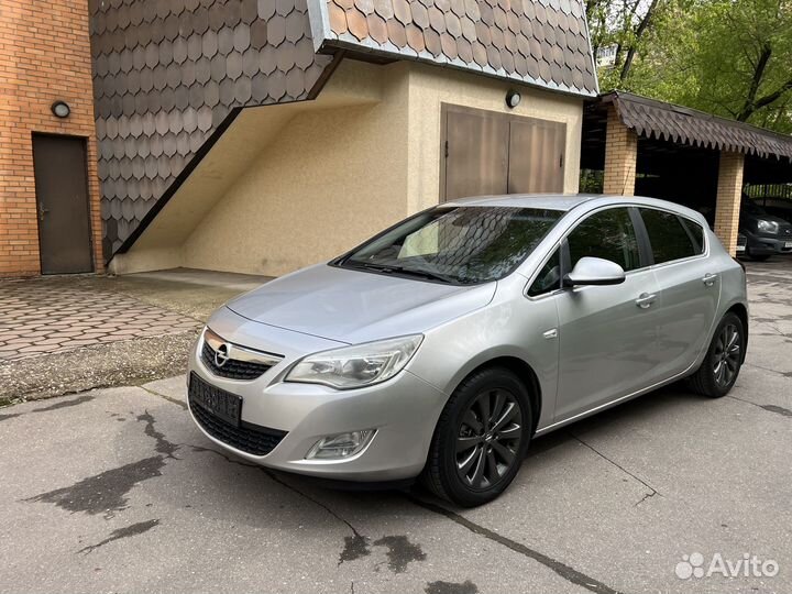 Opel Astra 1.6 AT, 2010, 162 000 км