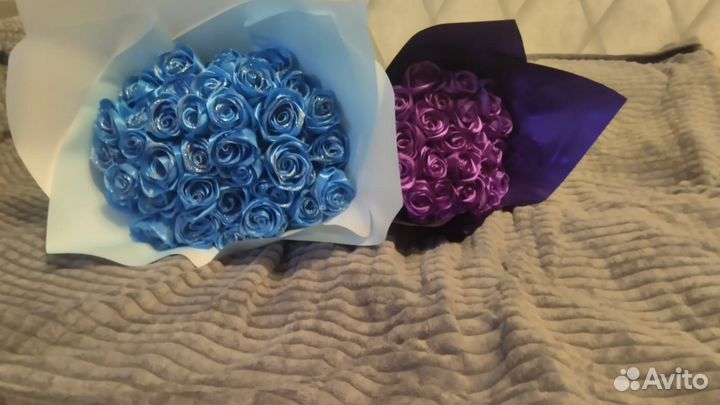 Розы из атласных лент