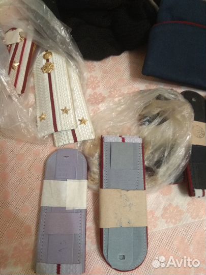 Форма Фсин, Погоны, галстуки, пилотки, шапки