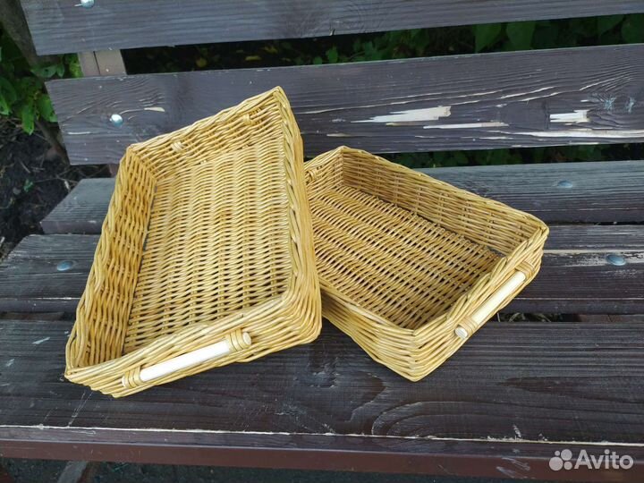 Поднос плетеный