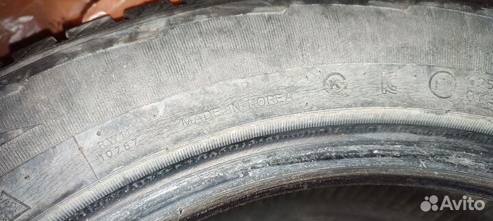 Hankook AH11 215/60 R17 96T