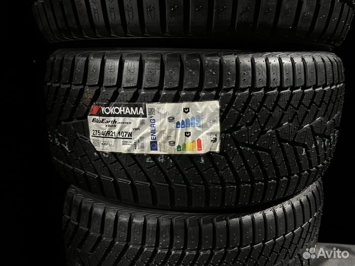 Yokohama BluEarth Winter V905 315/35 R21 и 275/40 R21 112W