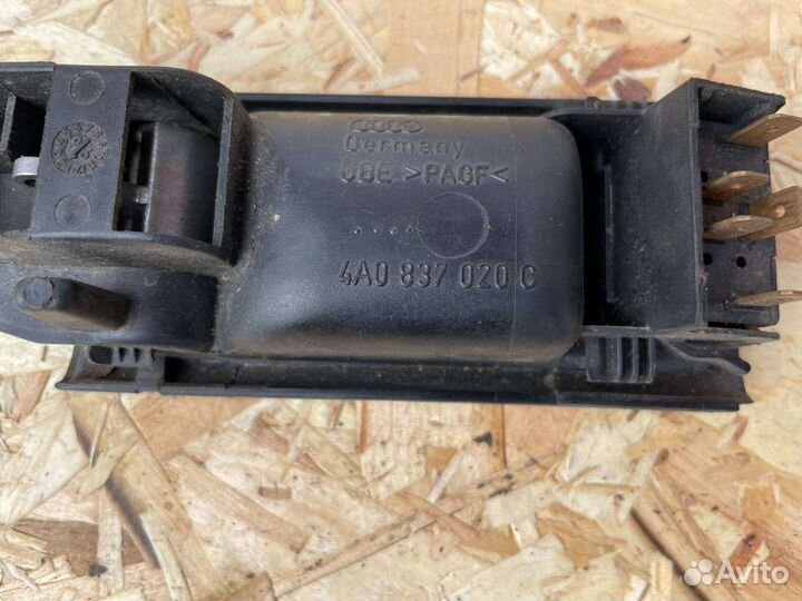 Ручка двери внутренняя правая audi 100c4