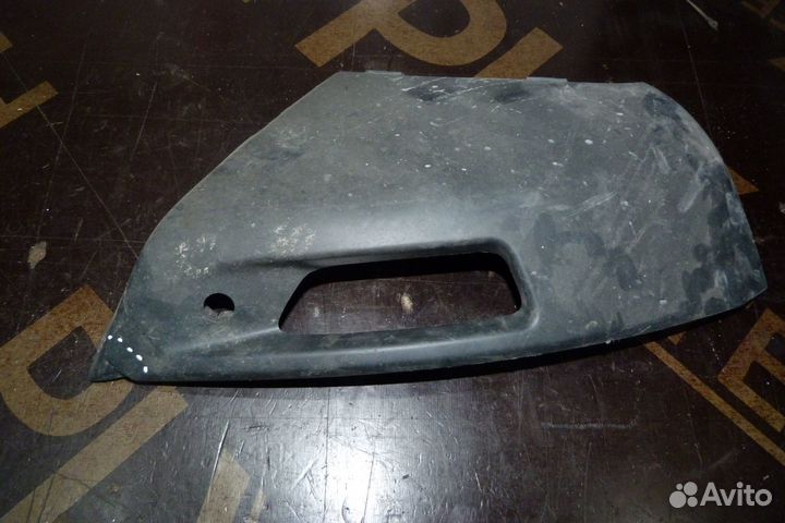 Накладка переднего бампера