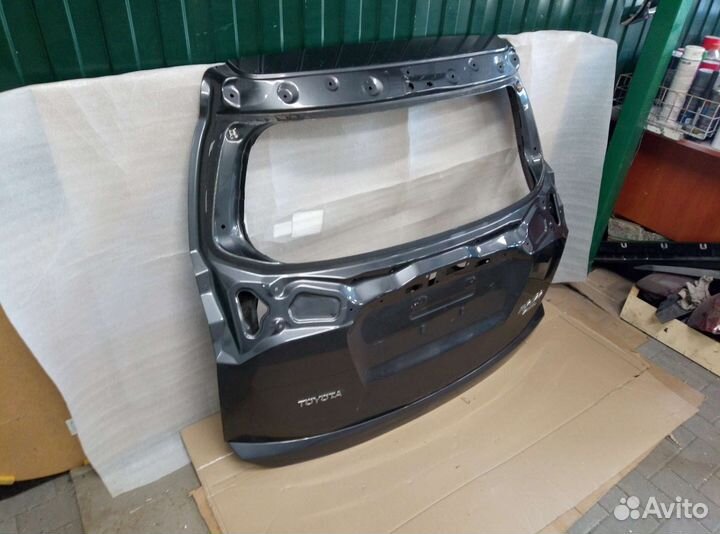 Toyota RAV 4 (15-19 Г) крышка багажника