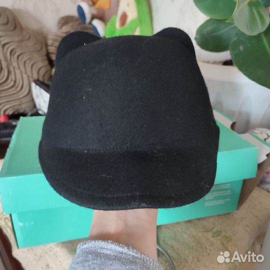 Головные уборы женские